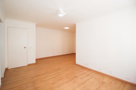 Apartamento à venda com 102m², 3 quartos e 1 vaga Apartamento à venda com 102m², 3 quartos e 1 vagaSala