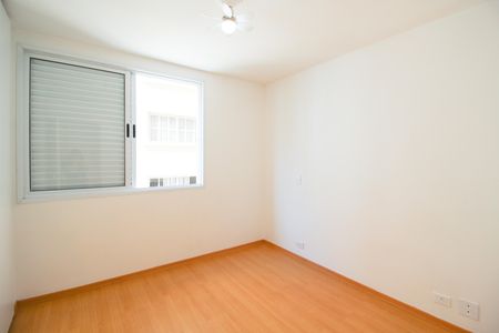 Apartamento à venda com 102m², 3 quartos e 1 vaga Apartamento à venda com 102m², 3 quartos e 1 vagaQuarto 2