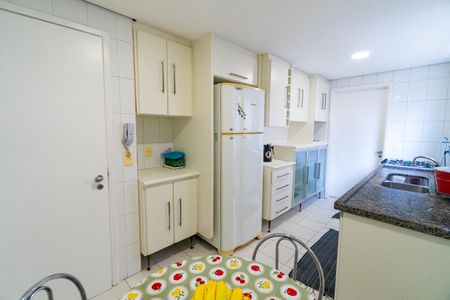 Apartamento à venda com 104m², 3 quartos e 2 vagasCozinha