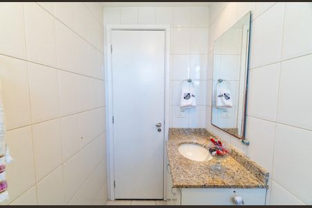 Apartamento à venda com 104m², 3 quartos e 2 vagasBanheiro Social