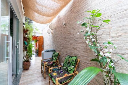 Casa à venda com 175m², 3 quartos e 2 vagas