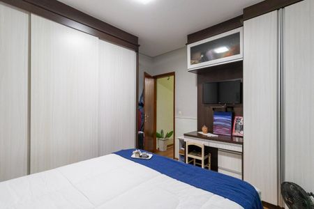 Casa à venda com 175m², 3 quartos e 2 vagas