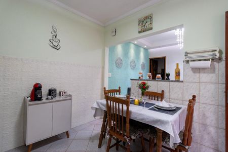 Casa à venda com 175m², 3 quartos e 2 vagas