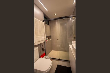 Apartamento à venda com 205m², 4 quartos e 3 vagasBanheiro da Suíte 2