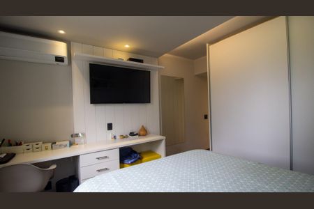 Apartamento à venda com 205m², 4 quartos e 3 vagasSuíte 2