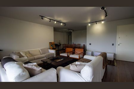 Apartamento à venda com 205m², 4 quartos e 3 vagasSala