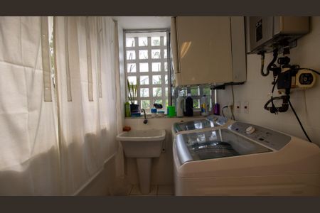 Apartamento à venda com 205m², 4 quartos e 3 vagasCozinha e Área de Serviço