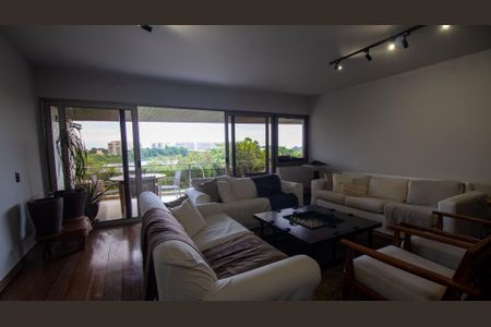 Apartamento à venda com 205m², 4 quartos e 3 vagasSala