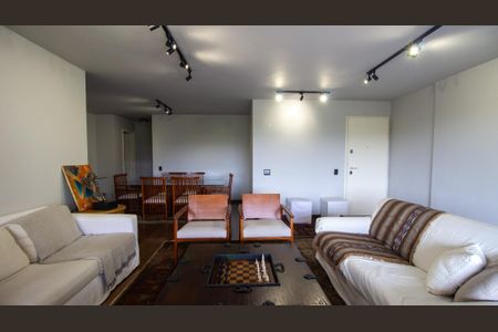 Apartamento à venda com 205m², 4 quartos e 3 vagasSala