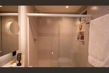 Apartamento à venda com 205m², 4 quartos e 3 vagasBanheiro da Suíte 1