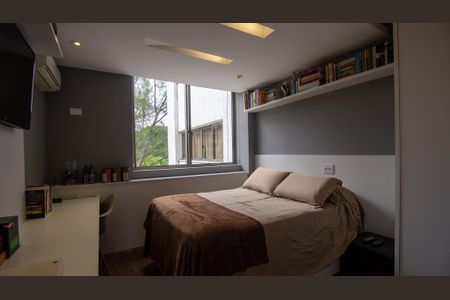 Apartamento à venda com 205m², 4 quartos e 3 vagasQuarto 2