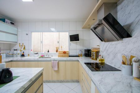 Casa à venda com 243m², 3 quartos e 5 vagasCozinha