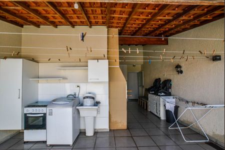 Apartamento à venda com 96m², 2 quartos e 1 vagaÁrea de Serviço