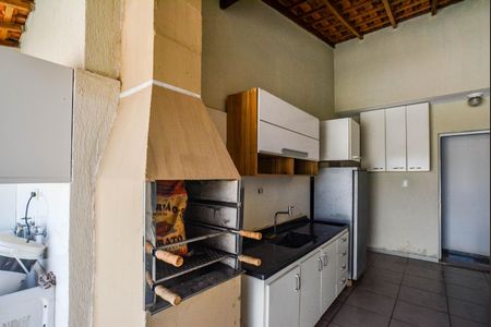 Apartamento à venda com 96m², 2 quartos e 1 vagaÁrea gourmet