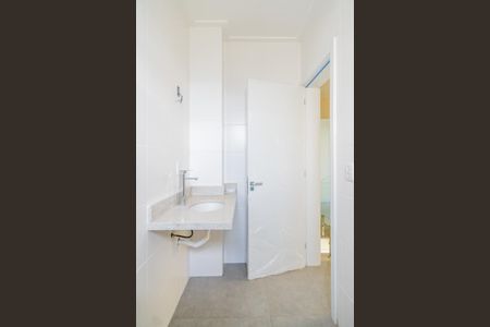 Casa de condomínio à venda com 154m², 3 quartos e 3 vagasBanheiro Social