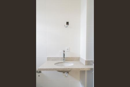 Casa de condomínio à venda com 154m², 3 quartos e 3 vagasBanheiro Social