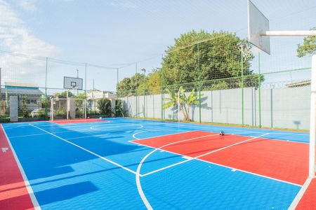 Casa de condomínio à venda com 154m², 3 quartos e 3 vagasQuadra Esportiva