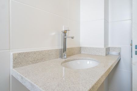 Casa de condomínio à venda com 154m², 3 quartos e 3 vagasBanheiro Social