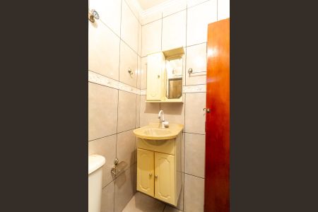 Casa à venda com 236m², 4 quartos e 2 vagasBanheiro da Suíte