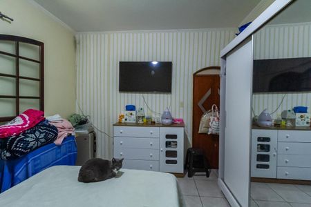 Casa à venda com 236m², 4 quartos e 2 vagasQuarto Casa 2