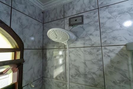 Casa à venda com 236m², 4 quartos e 2 vagasBanheiro 2