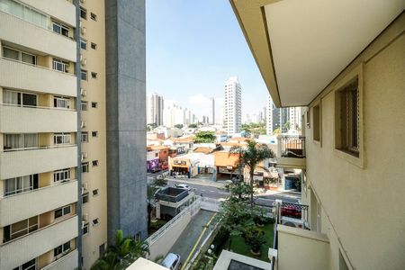 Apartamento à venda com 70m², 1 quarto e 2 vagasVista da varanda
