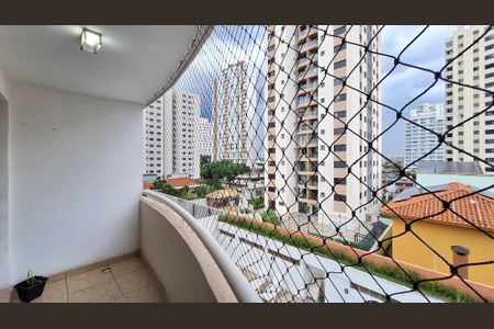 Apartamento à venda com 96m², 3 quartos e 2 vagasVaranda