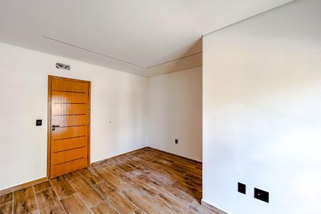 Casa à venda com 160m², 3 quartos e 5 vagasSuíte 1
