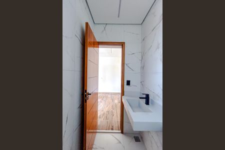 Casa à venda com 160m², 3 quartos e 5 vagasBanheiro da Suíte 1