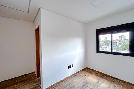 Casa à venda com 160m², 3 quartos e 5 vagasSuíte 3