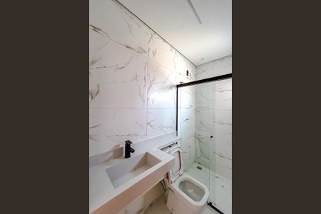 Casa à venda com 160m², 3 quartos e 5 vagasBanheiro da Suíte 1