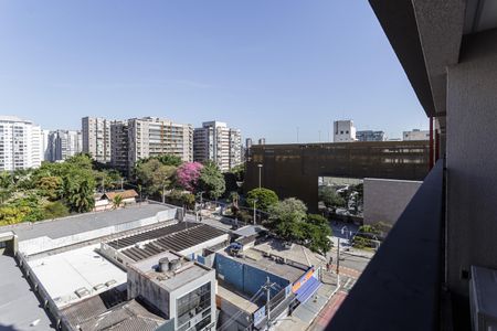 Vista de kitnet/studio à venda com 1 quarto, 24m² em Indianópolis, São Paulo