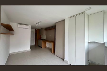 Studio à venda com 28m², 1 quarto e sem vagaStudio