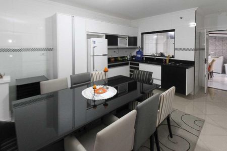 Casa para alugar com 100m², 3 quartos e 3 vagasCozinha