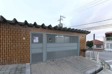 Casa para alugar com 100m², 3 quartos e 3 vagasFachada