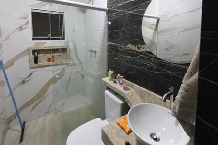 Casa para alugar com 100m², 3 quartos e 3 vagasBanheiro da Suíte