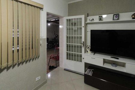 Casa para alugar com 100m², 3 quartos e 3 vagasSala