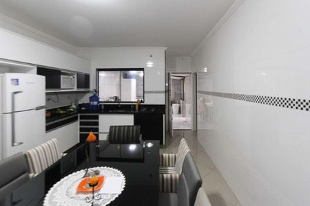 Casa para alugar com 100m², 3 quartos e 3 vagasCozinha