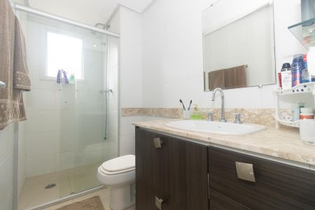 Apartamento à venda com 142m², 3 quartos e 3 vagas Apartamento à venda com 142m², 3 quartos e 3 vagasBanheiro 2