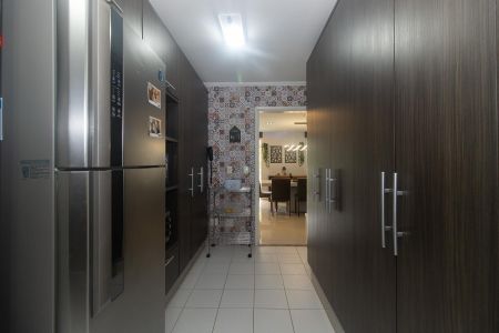 Apartamento à venda com 142m², 3 quartos e 3 vagas Apartamento à venda com 142m², 3 quartos e 3 vagasCozinha