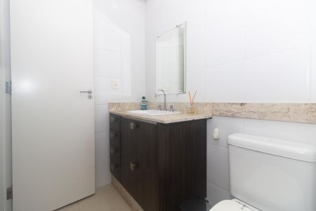 Apartamento à venda com 142m², 3 quartos e 3 vagas Apartamento à venda com 142m², 3 quartos e 3 vagasBanheiro 1