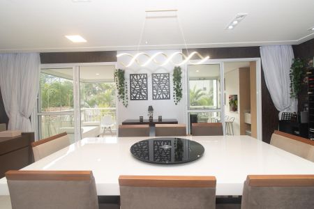 Apartamento à venda com 142m², 3 quartos e 3 vagas Apartamento à venda com 142m², 3 quartos e 3 vagasSala