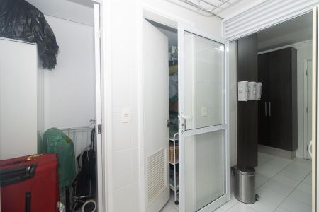 Apartamento à venda com 142m², 3 quartos e 3 vagas Apartamento à venda com 142m², 3 quartos e 3 vagasDispensa