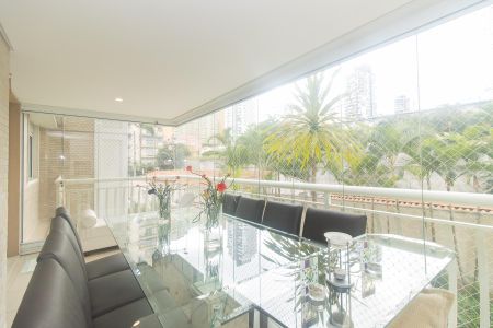 Apartamento à venda com 142m², 3 quartos e 3 vagas Apartamento à venda com 142m², 3 quartos e 3 vagasVaranda da Sala