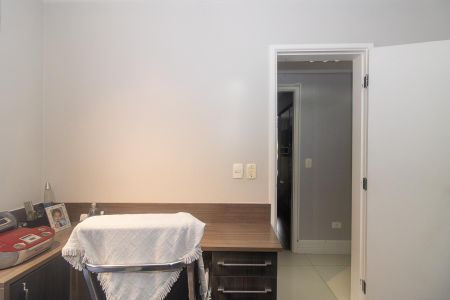 Apartamento à venda com 142m², 3 quartos e 3 vagas Apartamento à venda com 142m², 3 quartos e 3 vagasQuarto 1