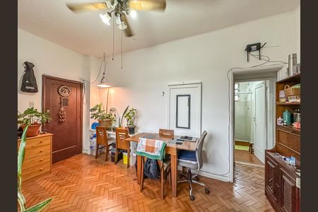 Apartamento à venda com 42m², 1 quarto e sem vagaSala