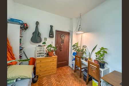 Apartamento à venda com 42m², 1 quarto e sem vagaSala