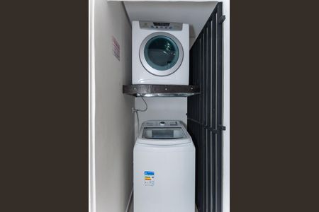 Studio para alugar com 25m², 1 quarto e sem vaga Studio para alugar com 25m², 1 quarto e sem vagaÁrea Comum - Lavanderia