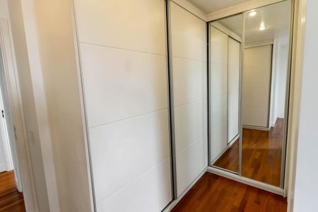 Apartamento para alugar com 145m², 4 quartos e 3 vagas Apartamento para alugar com 145m², 4 quartos e 3 vagasQuarto 4