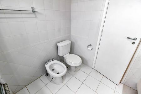 Apartamento para alugar com 145m², 4 quartos e 3 vagas Apartamento para alugar com 145m², 4 quartos e 3 vagasBanheiro